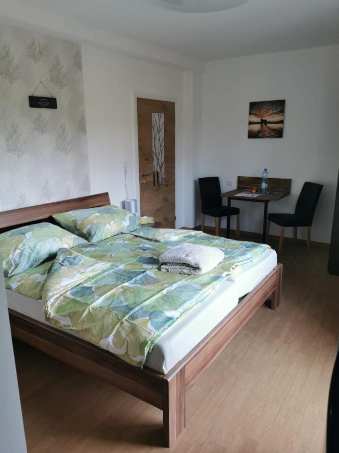 Homew4 - Tiny Apartment Hoheneich Zewnętrze zdjęcie